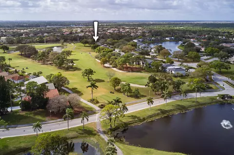 12790 Briarlake Dr #204, Palm Beach Gardens, FL 33418