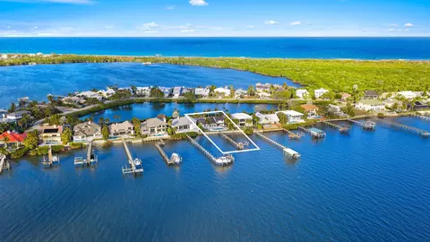 4230 NE Joes Point Rd, Stuart, FL 34996