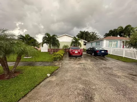 523 Colonial Rd #A - B, West Palm Beach, FL 33405