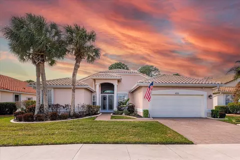 499 NW Blue Lake Dr, Port Saint Lucie, FL 34986
