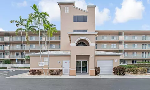 12565 Imperial Isle Dr #208, Boynton Beach, FL 33437