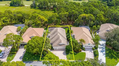 View/Area - 3498 SE Doubleton Dr, Stuart, FL 34997 photo 2 of 10