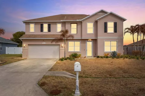 5835 NW Drill Ct, Port Saint Lucie, FL 34986
