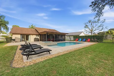 6750 Eastpointe Pines St, Palm Beach Gardens, FL 33418