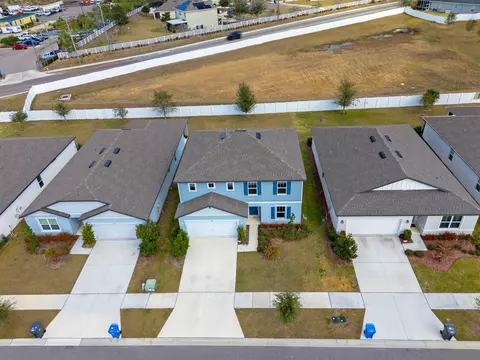 9644 Summers Cay Cir, Thonotosassa, FL 33592