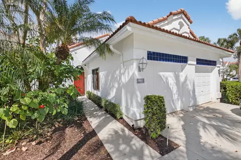 5536 Fox Hollow Dr, Boca Raton, FL 33486