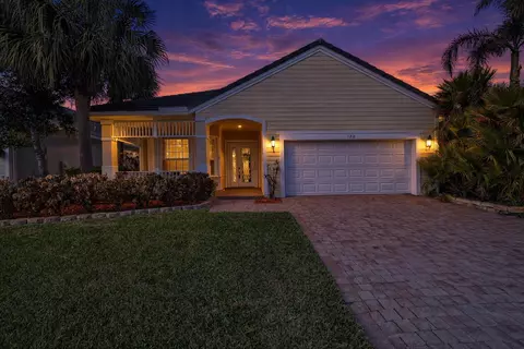 120 NW Willow Grove Ave, Port Saint Lucie, FL 34986