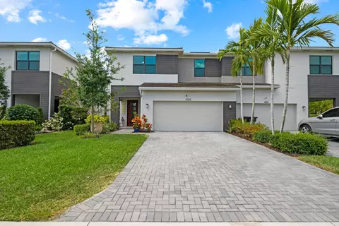 4325 Arcturus Ln, Lake Worth, FL 33467