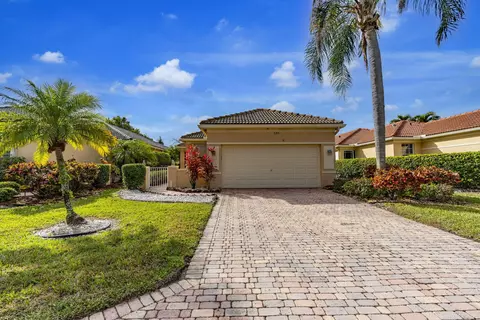 7180 Cataluna Cir, Delray Beach, FL 33446