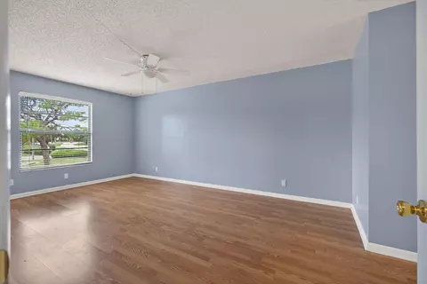 Bedroom - 707 Stonewood Ct #19C, Jupiter, FL 33458 photo 3 of 5