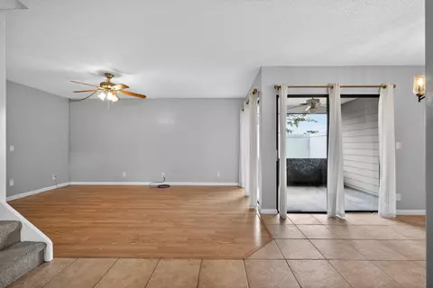 Living - 707 Stonewood Ct #19C, Jupiter, FL 33458 photo 7 of 13