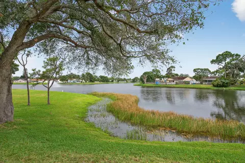 View/Area - 707 Stonewood Ct #19C, Jupiter, FL 33458 photo 1 of 2