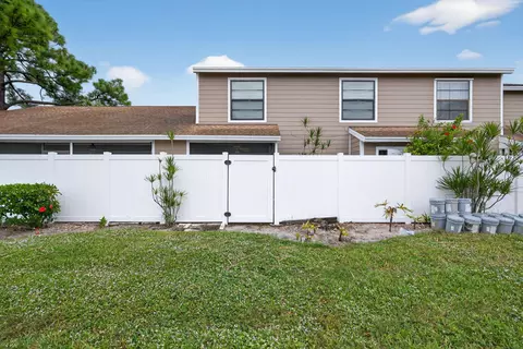 Exterior - 707 Stonewood Ct #19C, Jupiter, FL 33458 photo 7 of 11