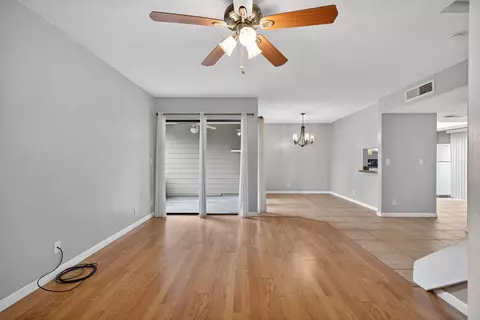 Living - 707 Stonewood Ct #19C, Jupiter, FL 33458 photo 8 of 13