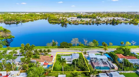 5160 Lake Osborne Dr, Lake Worth, FL 33461