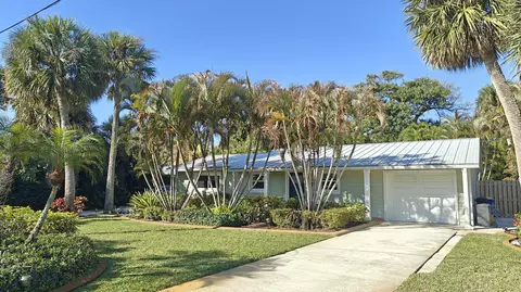 282 SEdgewood Dr, Stuart, FL 34996