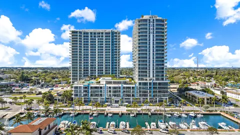 220 Lake Shore Dr #N-1521, Lake Park, FL 33403