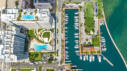 220 Lake Shore Dr #N-1521, Lake Park, FL 33403