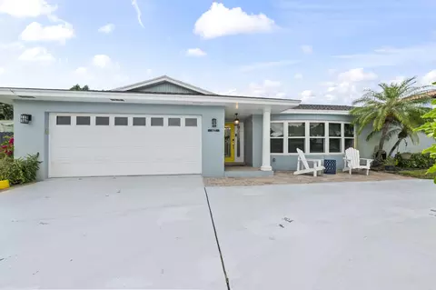 6427 Travis Rd, Lake Clarke Shores, FL 33406