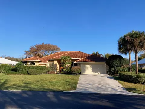 8437 SE Woodcrest Pl, Hobe Sound, FL 33455