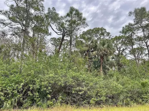 516 Woodman Dr, Lehigh Acres, FL 33972