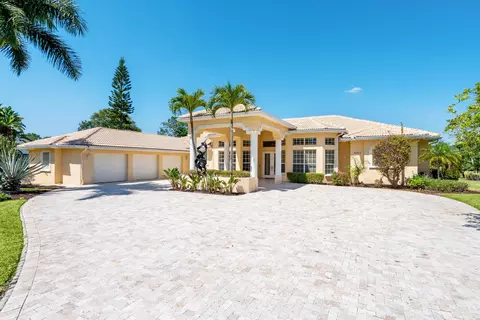 8668 Marlamoor Ln, Palm Beach Gardens, FL 33412