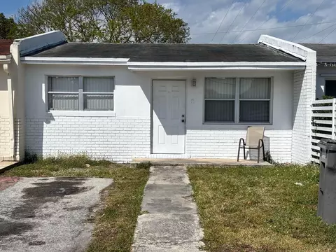 5441 SW 36th St, West Park, FL 33023