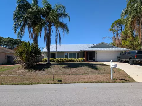 1534 SE Sutton St, Port Saint Lucie, FL 34983