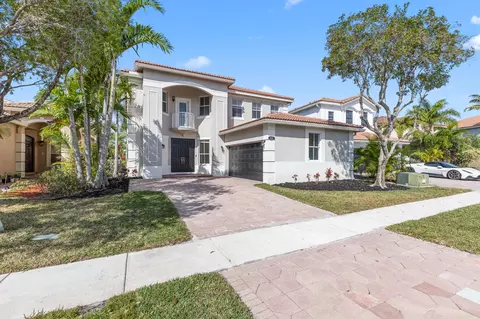 10557 Galleria St, Wellington, FL 33414