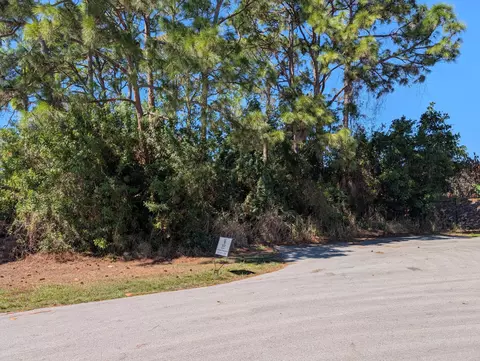 1550 SE Sutton St, Port St Lucie, FL 34953
