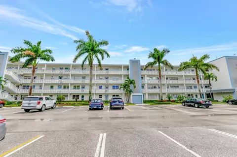 1072 Yarmouth D, Boca Raton, FL 33434