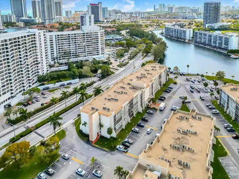 501 Three Islands Blvd #507, Hallandale Beach, FL 33009