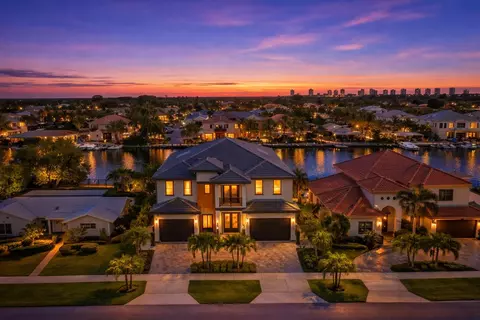 736 Lagoon Dr, North Palm Beach, FL 33408