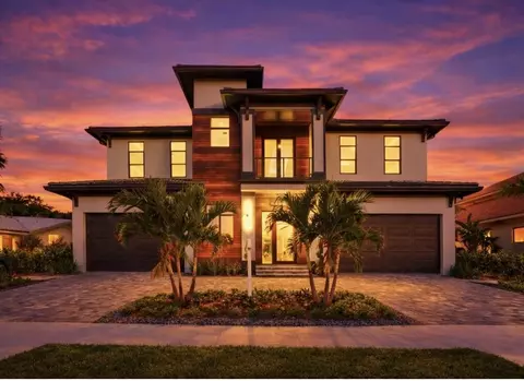 736 Lagoon Dr, North Palm Beach, FL 33408