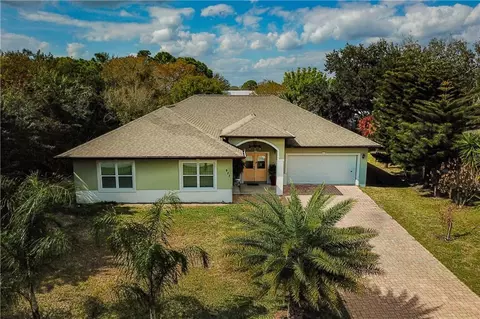 922 Clearmont St, Sebastian, FL 32958