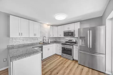 22644 Saint Thomas Cir, Lutz, FL 33549