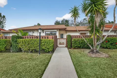 4934 Sable Pine Cir #B, West Palm Beach, FL 33417