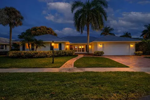 744 Peachtree Ln, Boca Raton, FL 33486