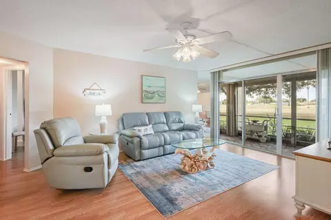 3755 Via Poinciana #106, Lake Worth, FL 33467