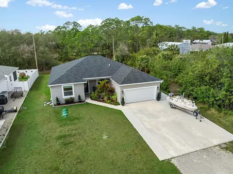 9225 103rd Ct, Vero Beach, FL 32967