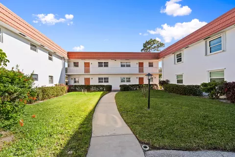 2600 SE Ocean Blvd #JJ-14, Stuart, FL 34996