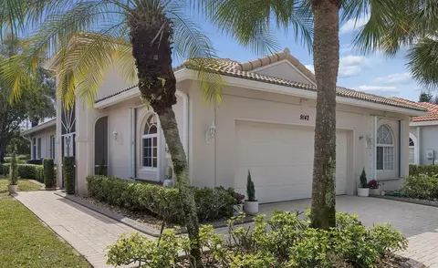 9142 Bay Point Cir, West Palm Beach, FL 33411