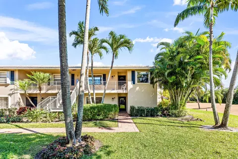 7 Stratford Dr #G, Boynton Beach, FL 33436