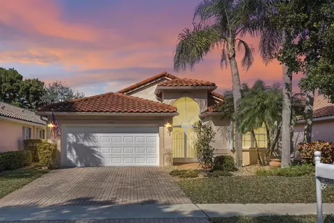 5317 Grey Birch Ln, Boynton Beach, FL 33437