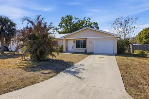 402 SW Eastport Cir, Port Saint Lucie, FL 34953
