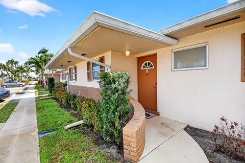 2593 W Dudley Dr W #F, West Palm Beach, FL 33415