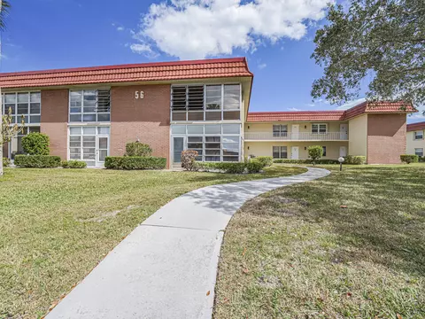 56 Woodland Dr #201, Vero Beach, FL 32962