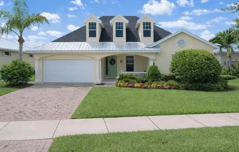 10755 SW Waterway Ln, Port Saint Lucie, FL 34987