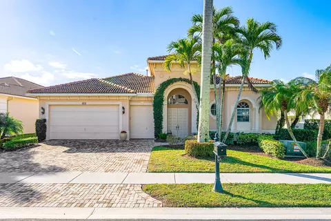 522 Les Jardin Dr, Palm Beach Gardens, FL 33410