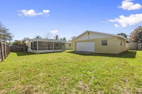 924 SE Dolphin, Stuart, FL 34996